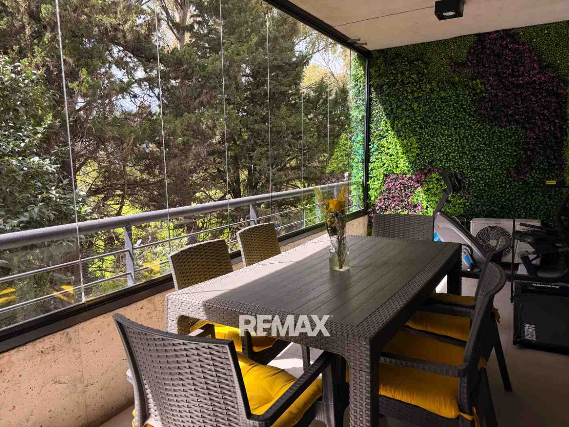 Foto 7 — DEPTO VENTA 2 AMB, PILAR, COCHERA, BALCON, PILETA