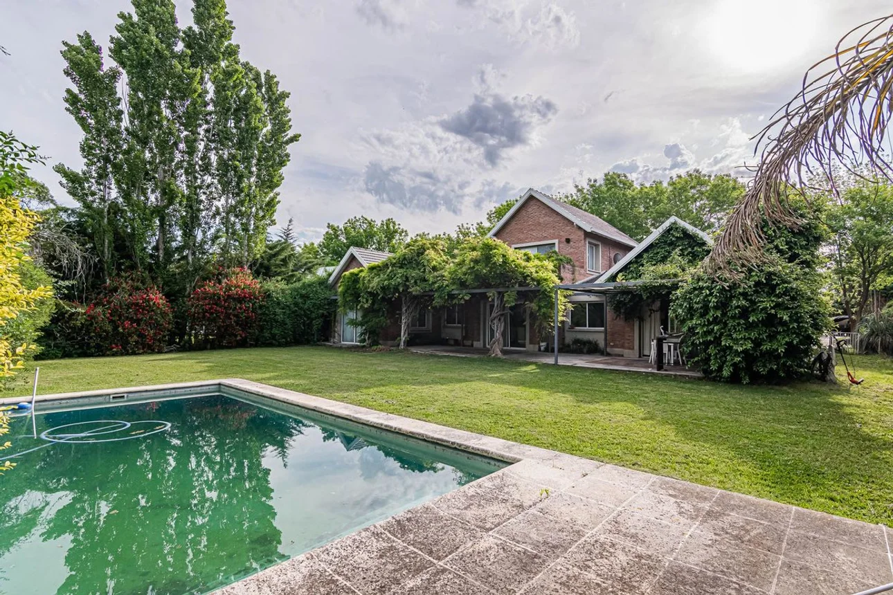 Casa en venta en City Bell, foto 2