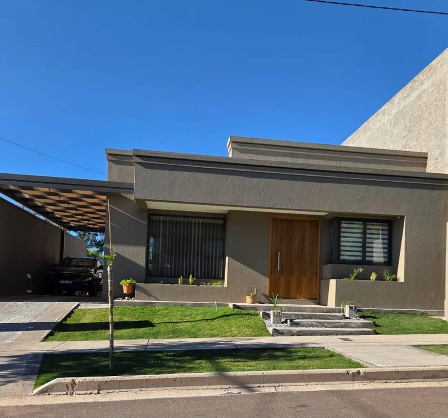 Casa de 5 ambientes en venta en Godoy Cruz, La Plata 500