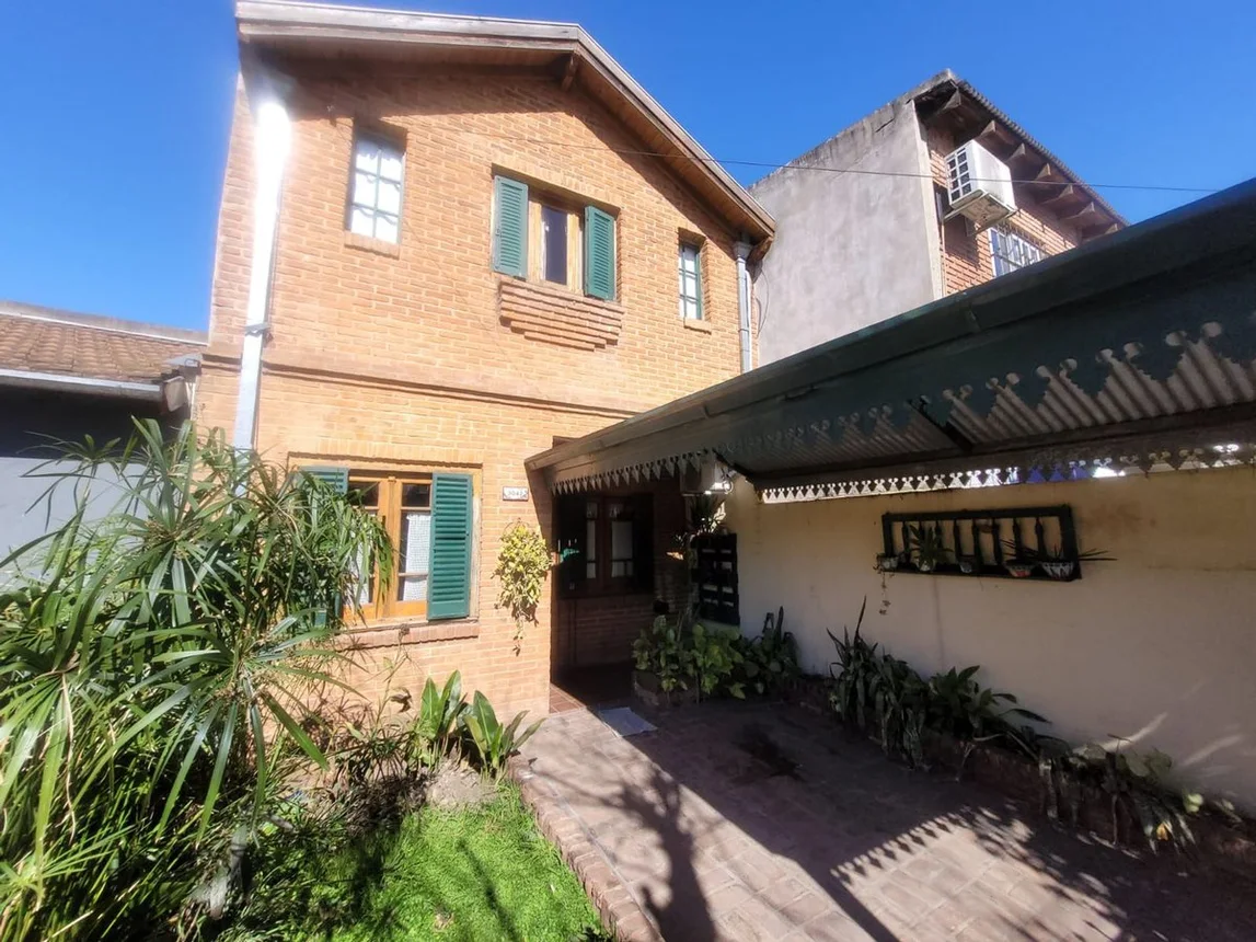 PH de 3 ambientes en venta en Hurlingham, Williams 3000