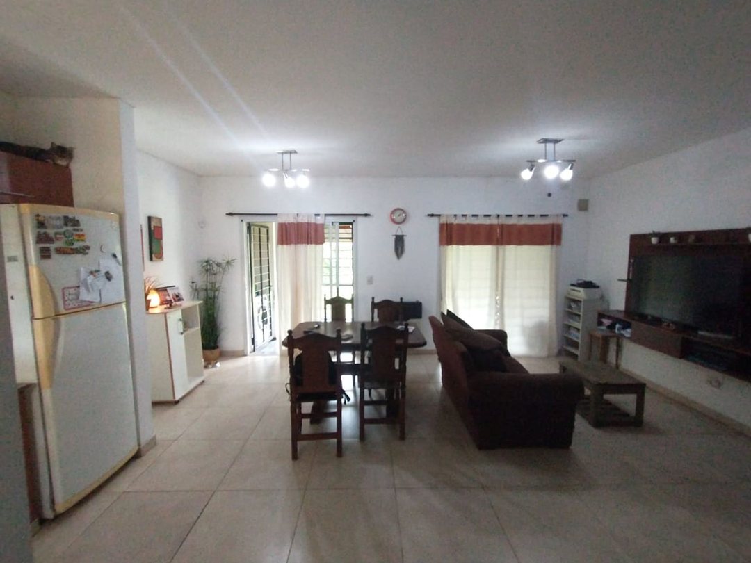 Venta casa 2 dormitorios Cap. Bermúdez