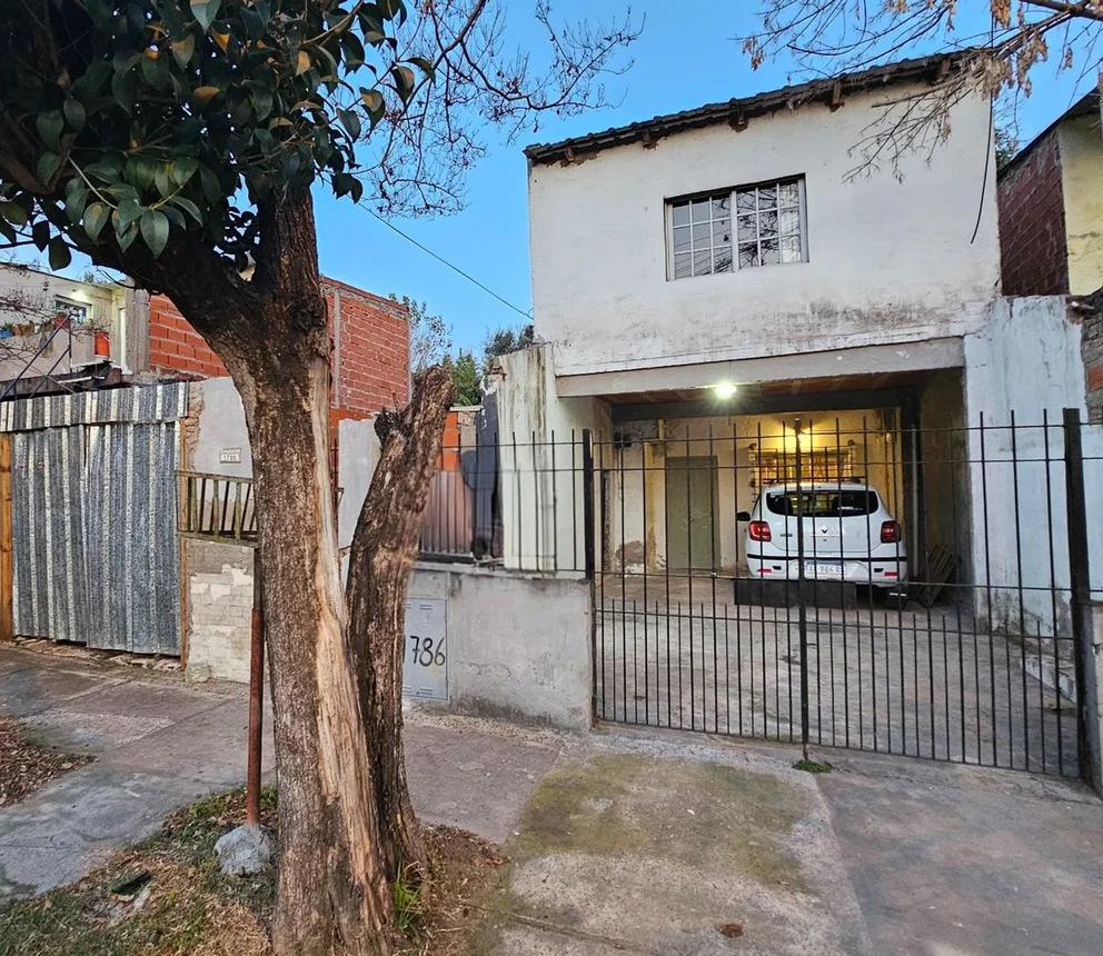 Casa en venta en Moreno, foto 2