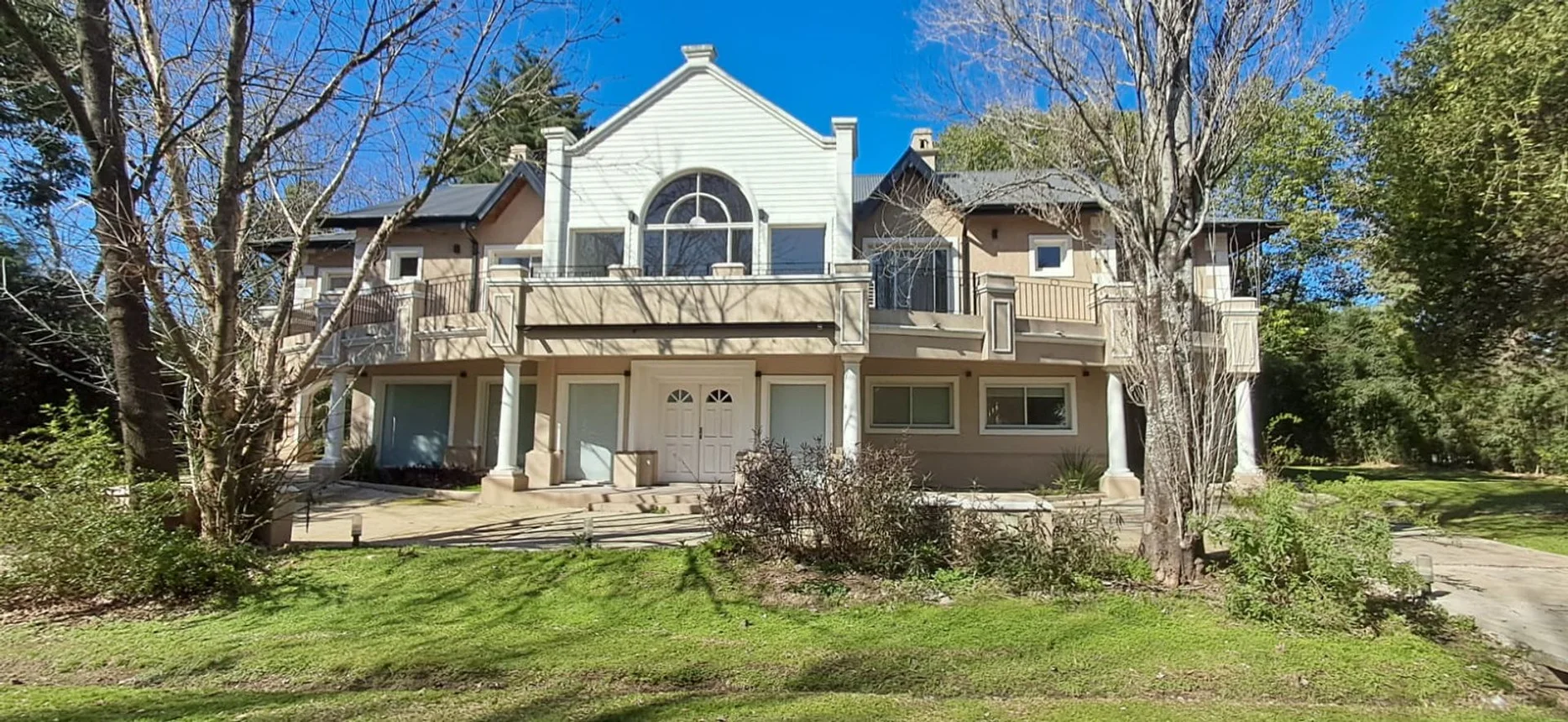 Casa de 8 ambientes en alquiler en Pilar, Almirante Guillermo Brown 2100