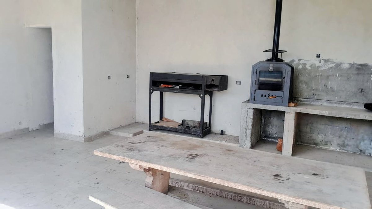 CASA VENTA EN B° LOS EUCALIPTOS ZONA SUR 2 DORM - foto 12