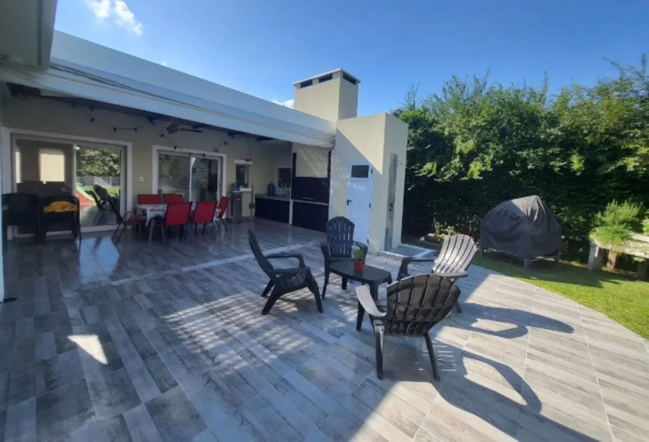 Casa en venta en Pilar, foto 3