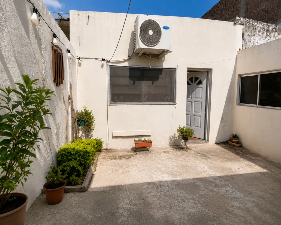 PH de 3 ambientes en venta en Bernal Oeste, Zeballos 900
