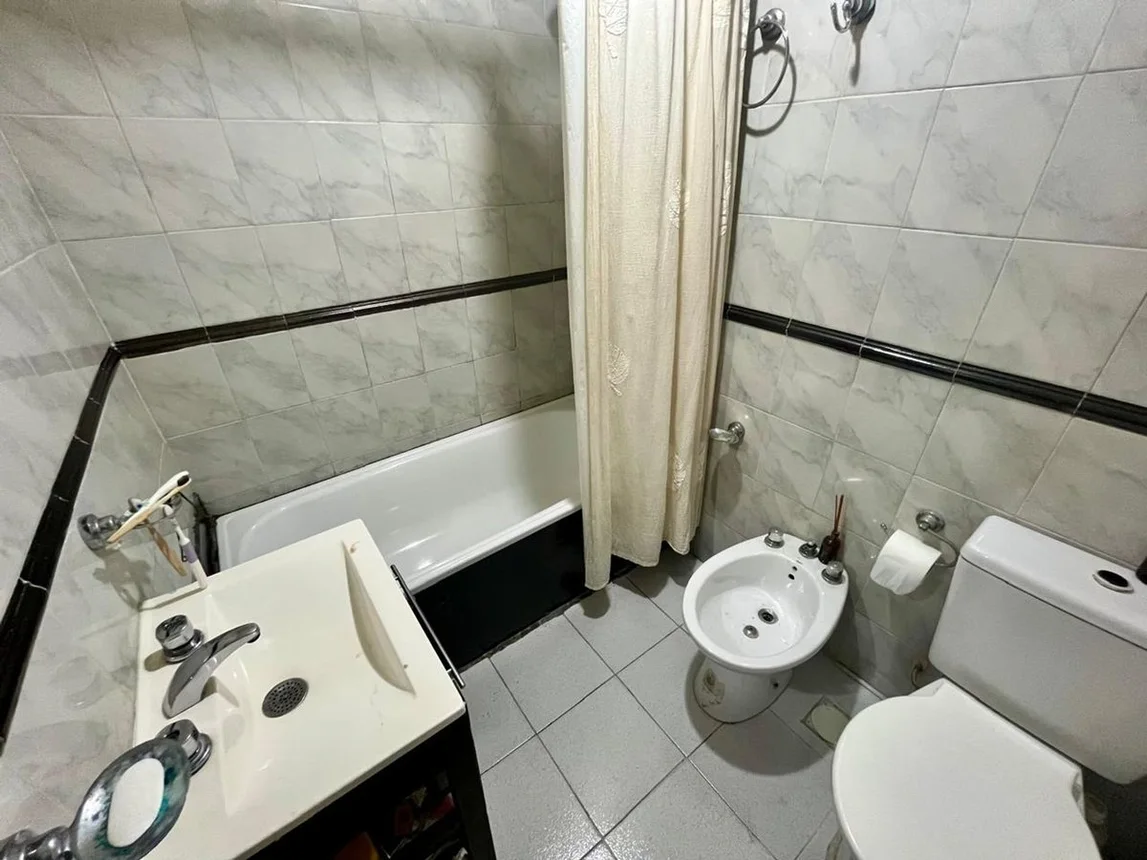 PH de 2 ambientes en venta en Remedios de Escalada, Avenida Hipólito Yrigoyen 5200, foto 3