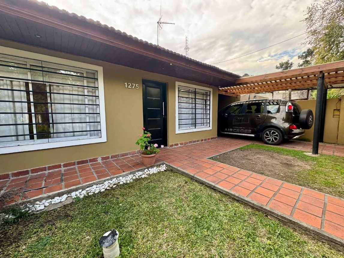 Casa en venta en Ituzaingó, foto 2
