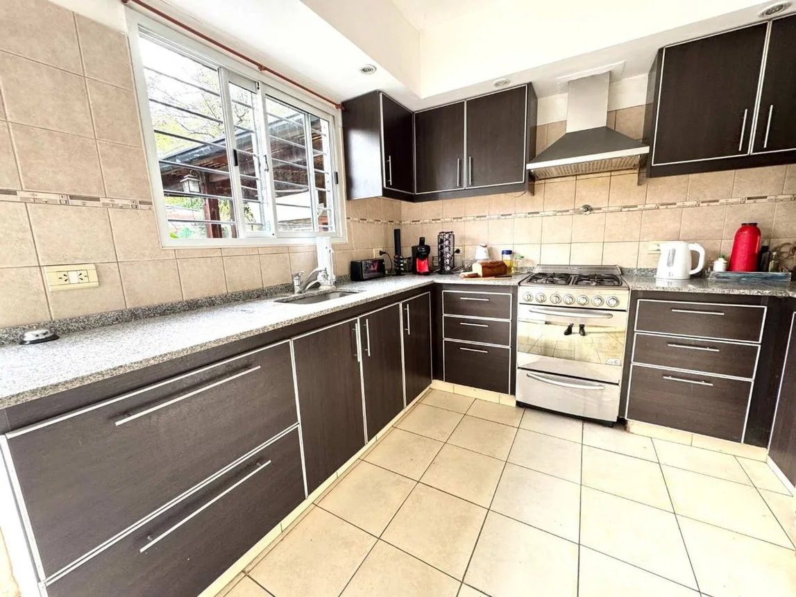 Casa en venta en Ituzaingó, foto 3