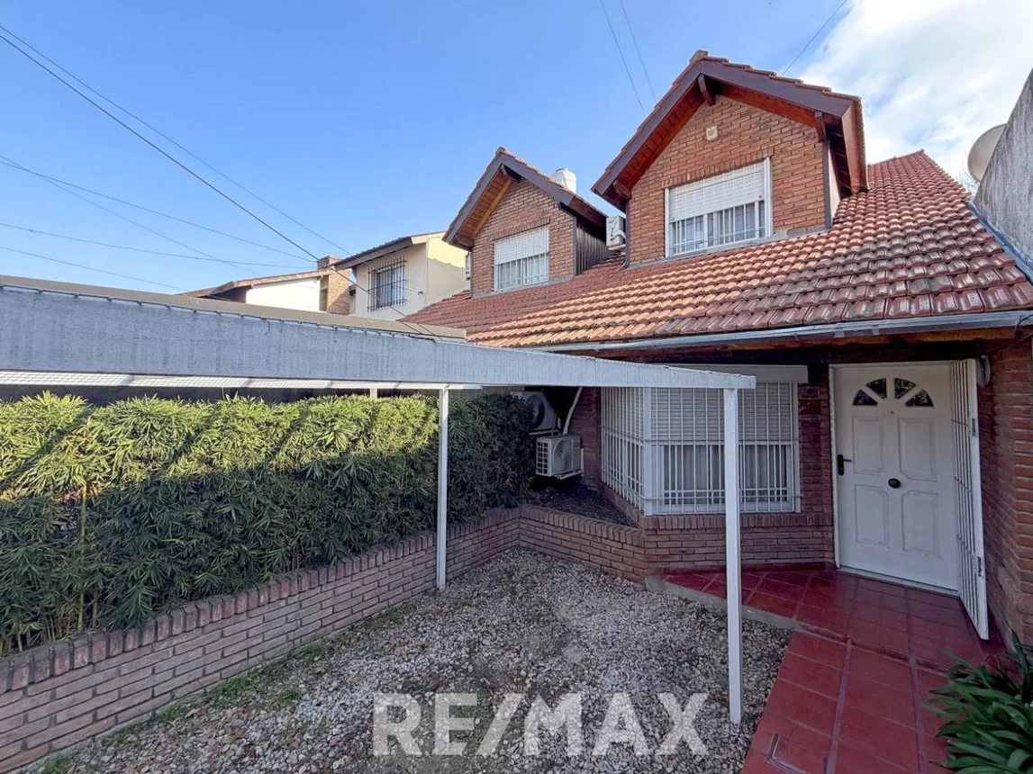 Casa dúplex de 3 ambientes en venta en Pilar, Alsina 900, foto 2