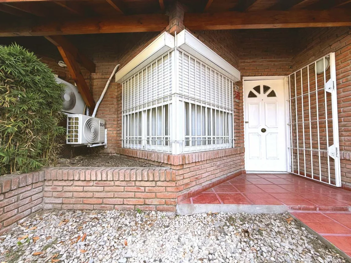 Casa dúplex de 3 ambientes en venta en Pilar, Alsina 900, foto 3