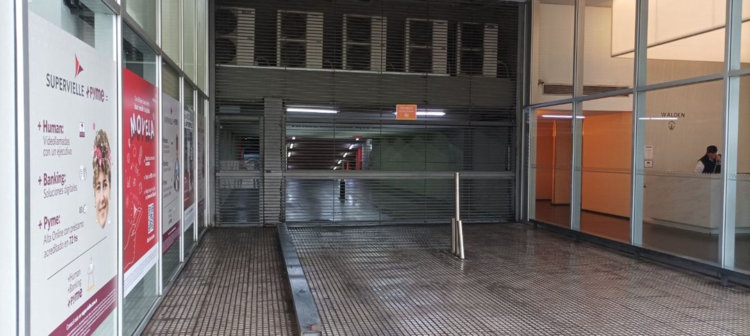 Venta Cochera,  chacarita,  vigilancia 24 hs