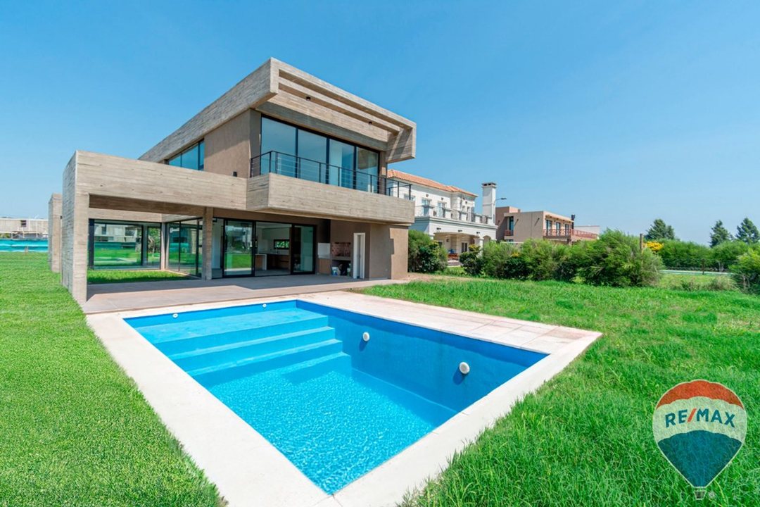 Casa venta Terralagos 3 dormitorios, con piscina.