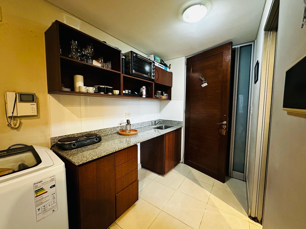 MONOAMBIENTE EN VENTA CON COCHERA MACROCENTRO - foto 7