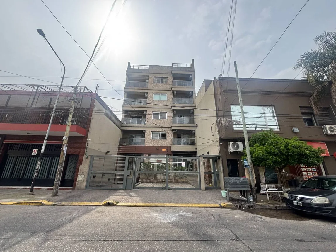 Departamento de 2 ambientes en alquiler en Ramos Mejía, Avenida General San Martín 700