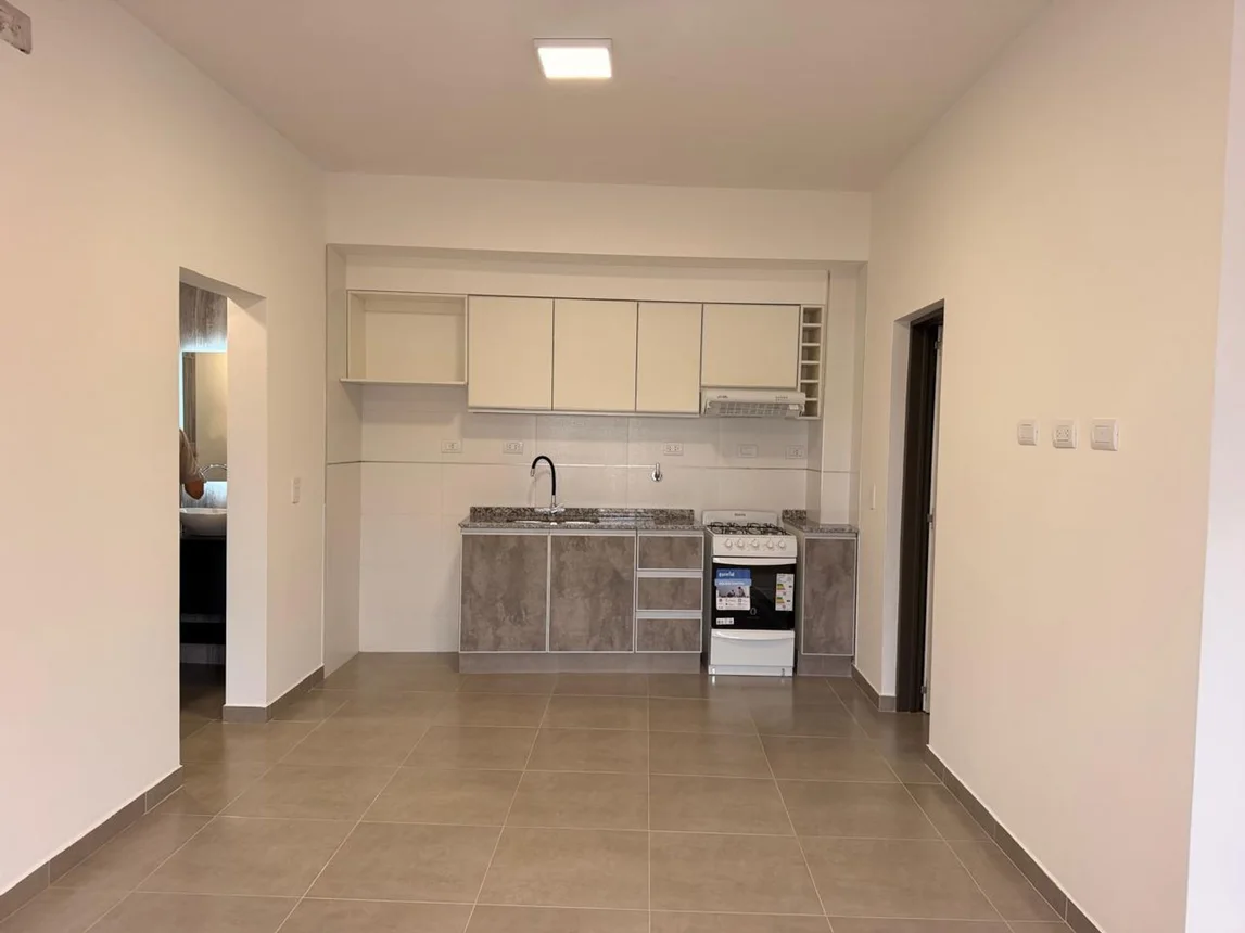 Departamento de 2 ambientes en alquiler en Mendoza, Lagomaggiore 400, foto 3