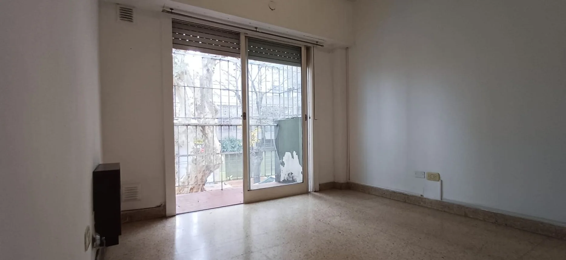 Departamento de 2 ambientes en venta en Lanús Este, Aristóbulo del Valle 300, foto 2