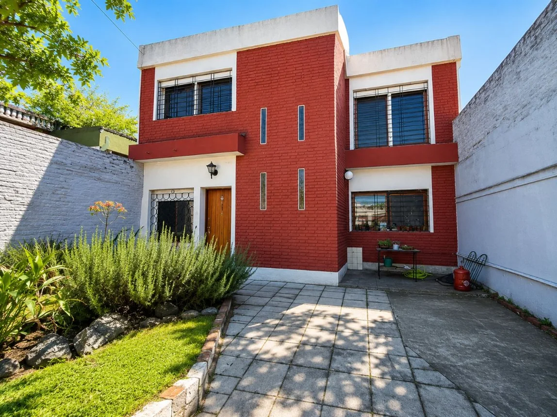 Casa en venta en Bernal Este