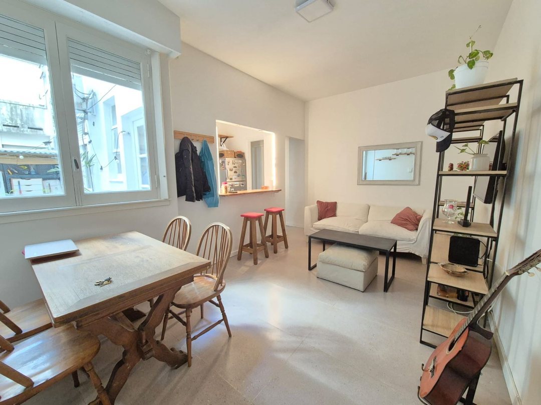 PH 2 Ambientes Venta Nuñez en PB Patio Reciclado