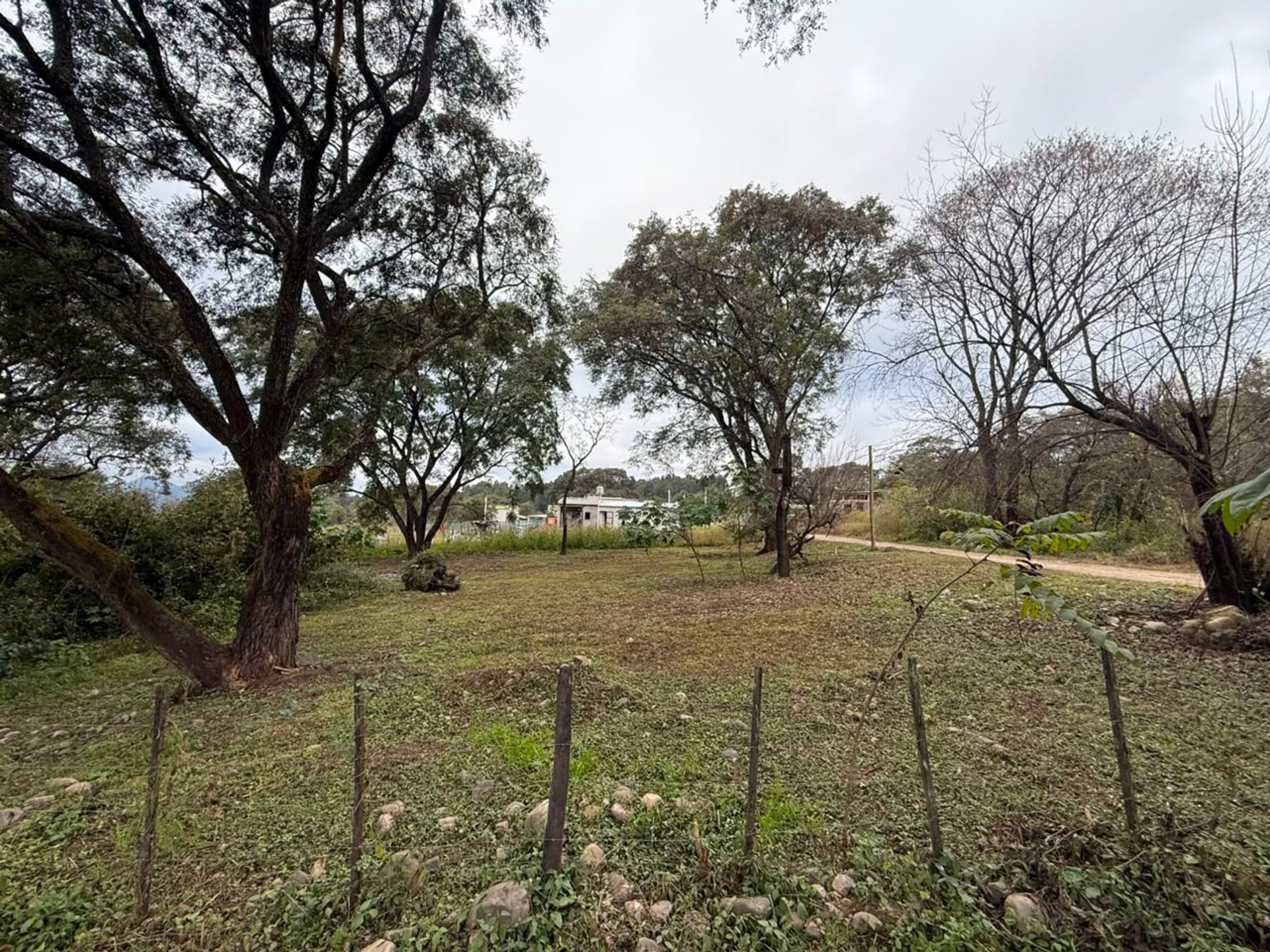 TERRENO EN VENTA EN VAQUEROS 442M2 - foto 2