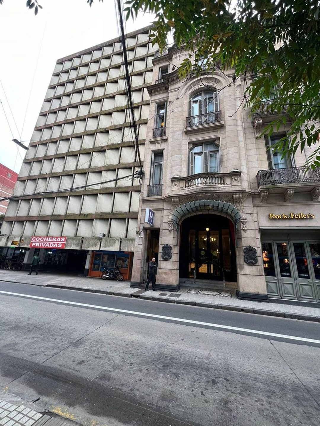 VENTA COCHERA SAN LORENZO 1032