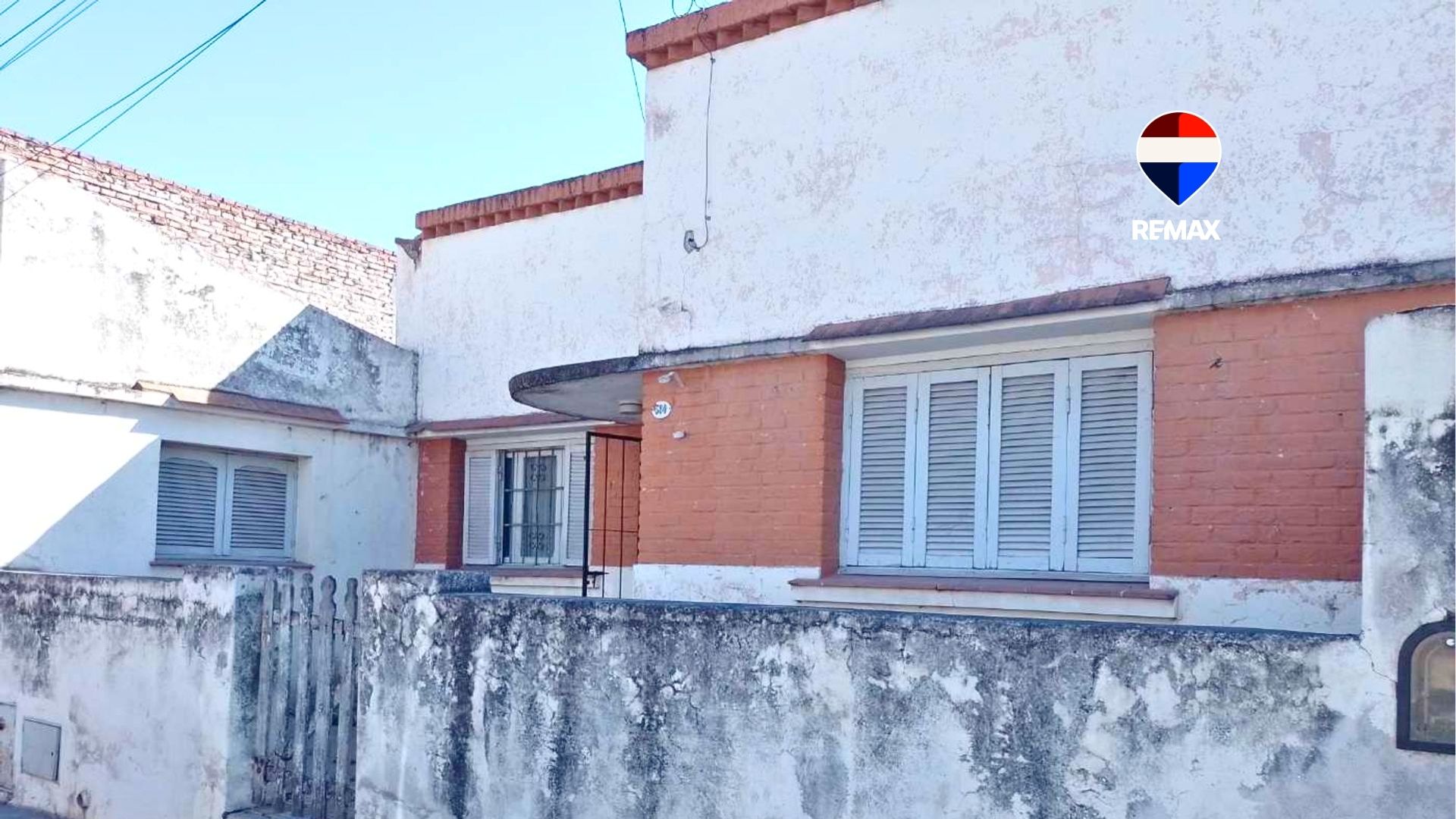 CASA EN VENTA A REMODELAR EN MACROCENTRO - foto 1