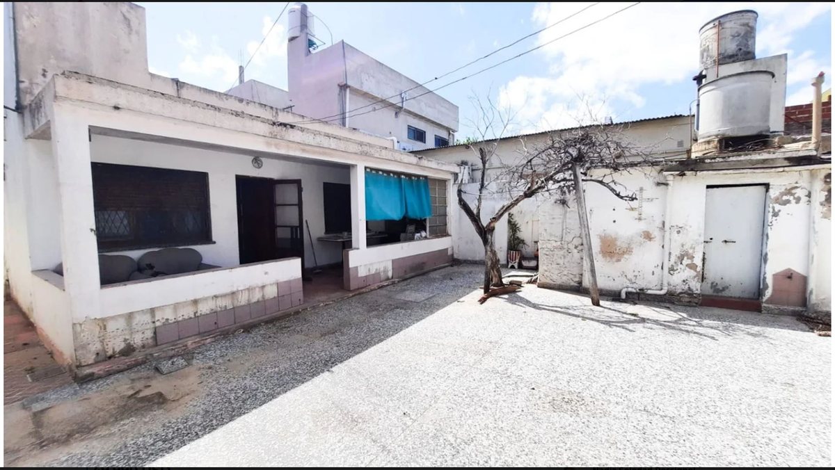 Foto 12 — VENTA CASA 3 AMB PATIO COCHER JDIN BERNAL FINANCIA