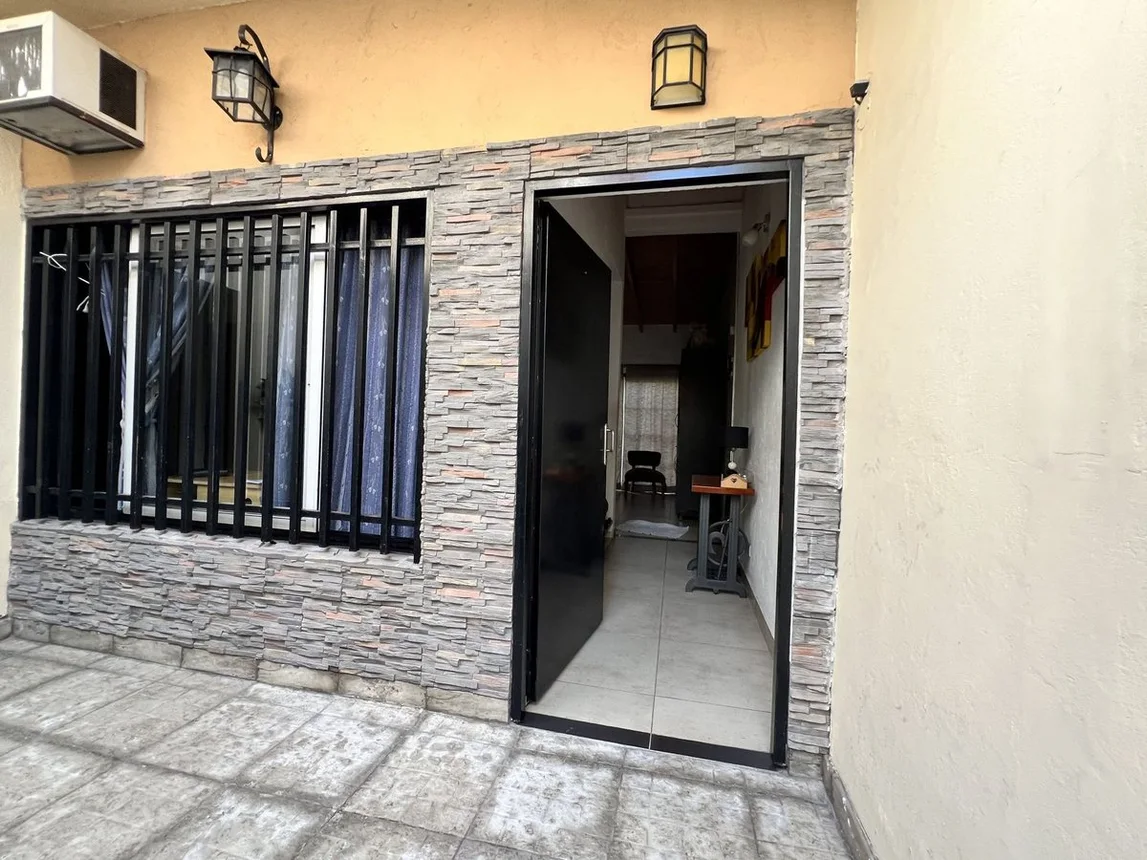 PH de 4 ambientes en venta en La Tablada, Dr Alfredo L Palacios 4600, foto 3