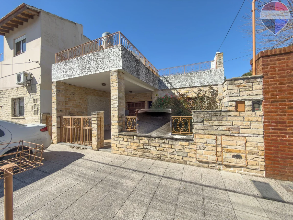 Casa de 3 ambientes en venta en Munro, Guillermo Marconi 3500
