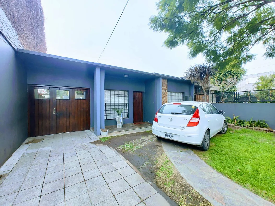 Casa en venta en Quilmes, foto 3