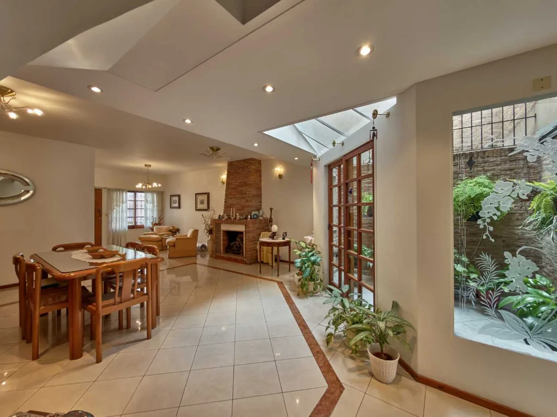Casa tríplex de 4 ambientes en venta en Villa Urquiza, Ceretti 2600, foto 3