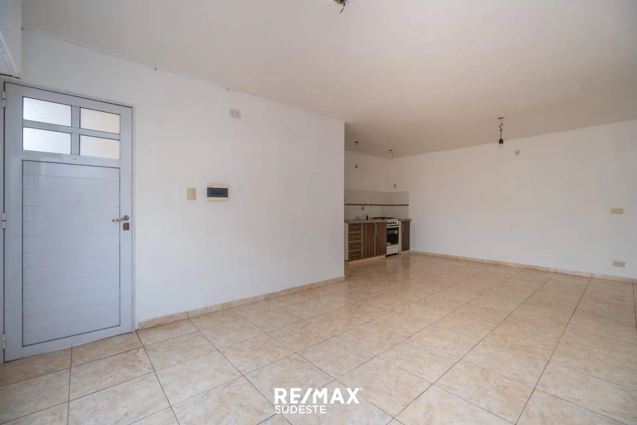 Complejo de 4 dptos modernos de 1 dorm. + lote., foto 4