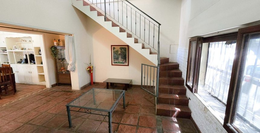 VENTA CASA  4 AMB TERRAZA Y COCHERA EN BOEDO