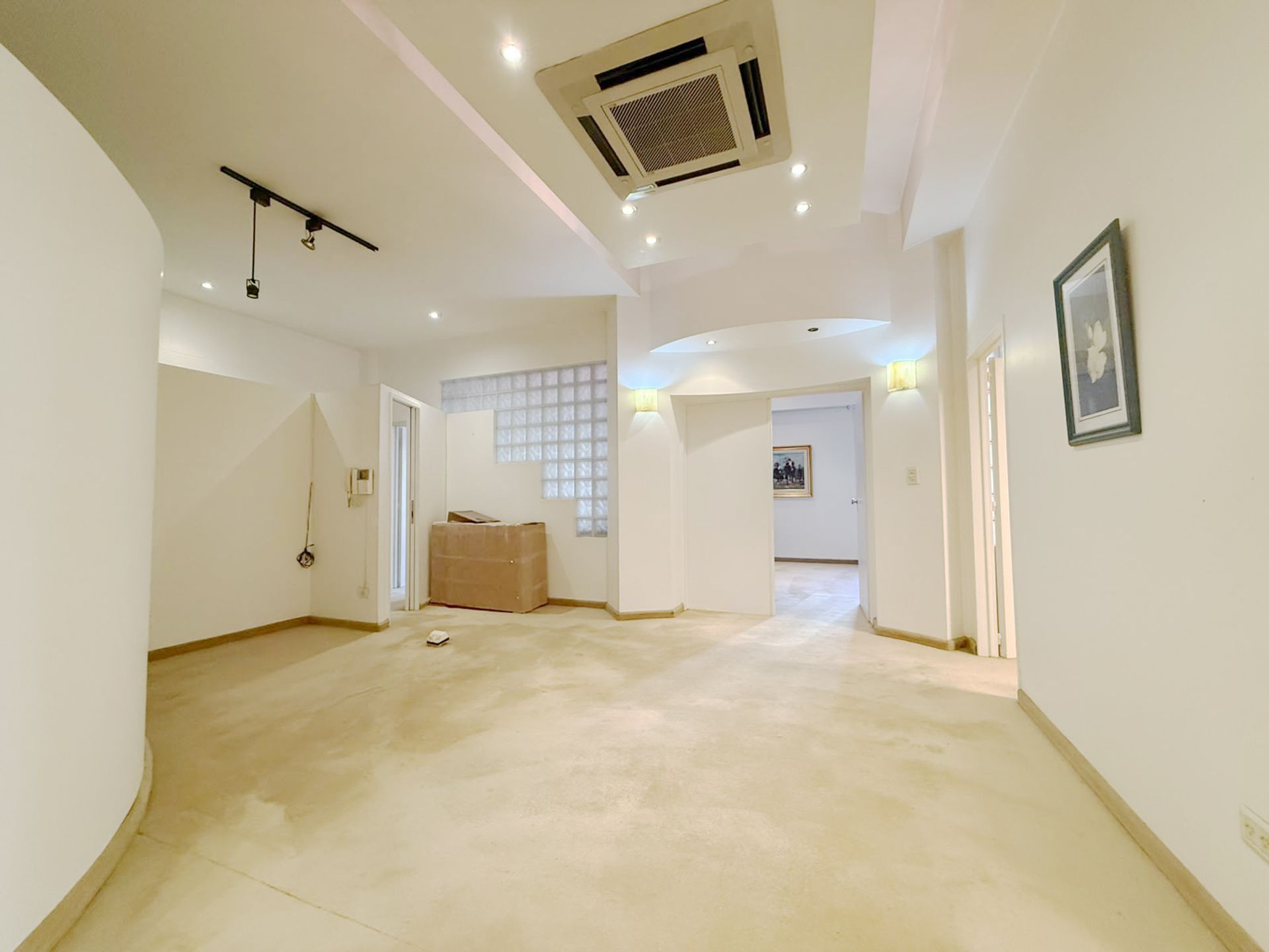 Foto 4 — DEPARTAMENTO 4 AMBIENTES VENTA RETIRO semipiso