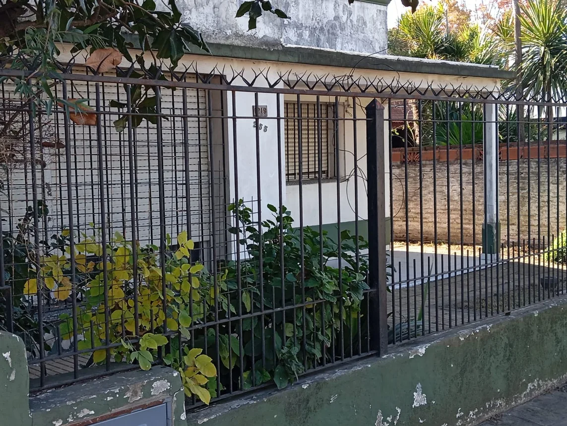Casa en venta en Burzaco