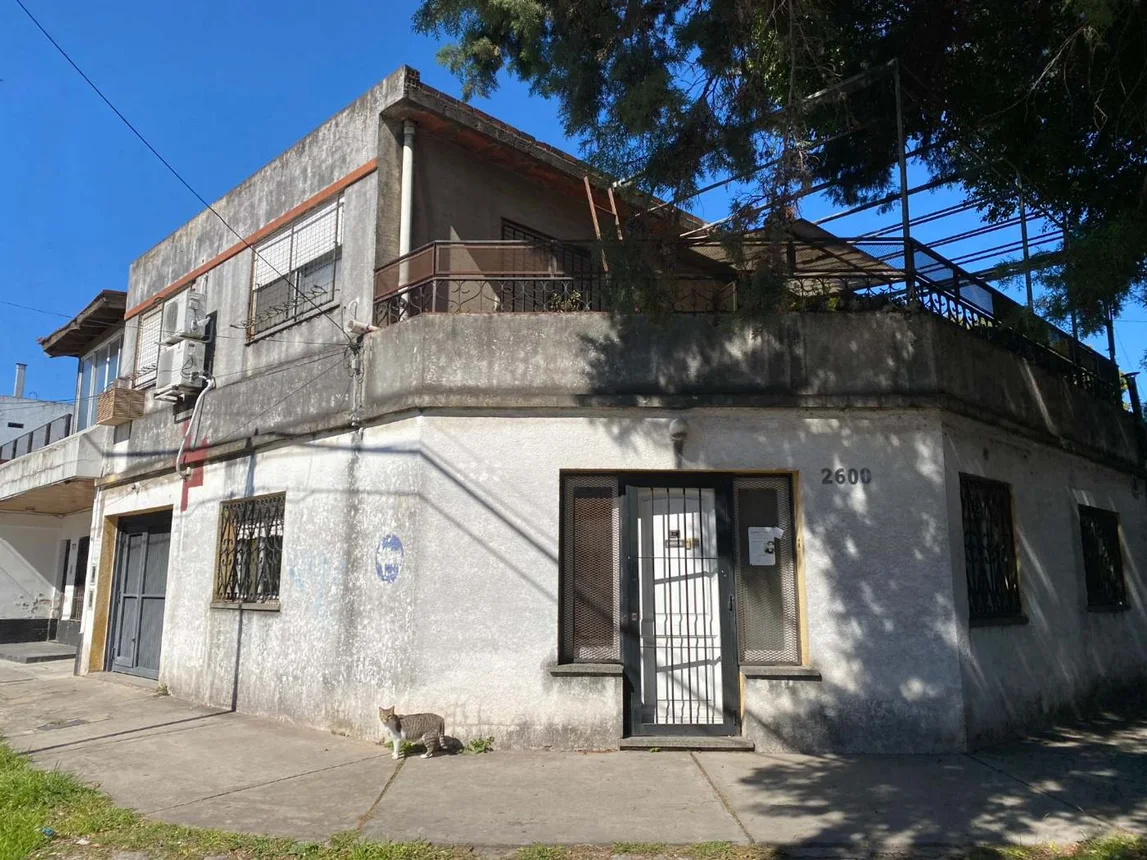Casa de 6 ambientes en venta en Villa Maipú, E.c. Villegas 2600
