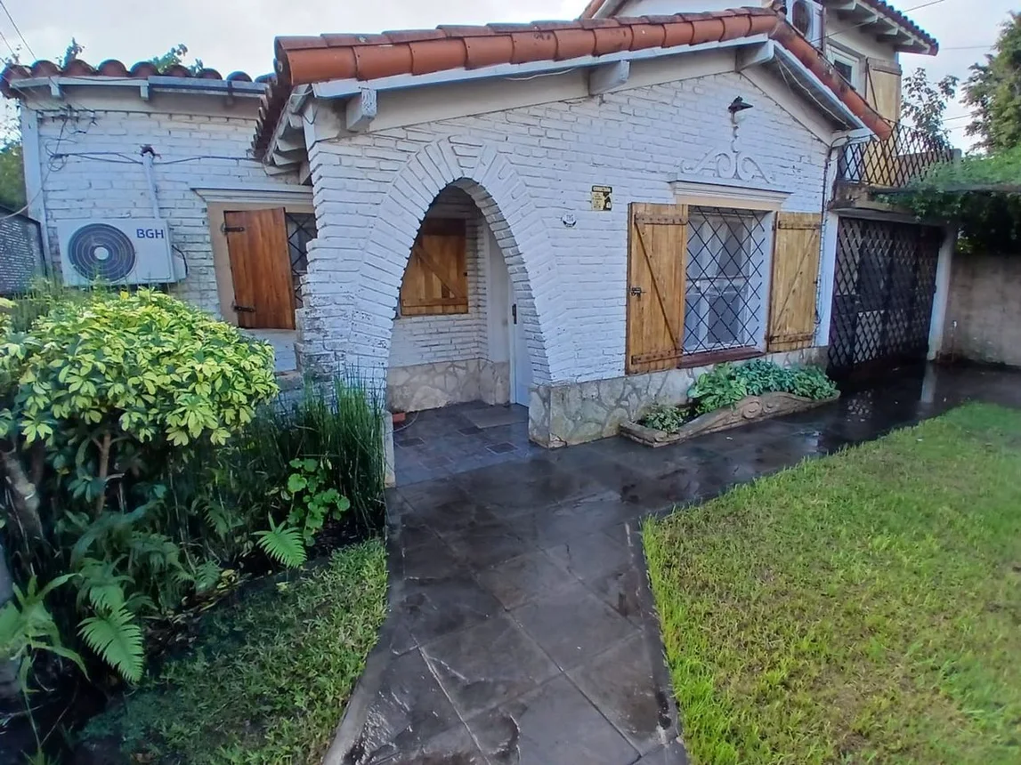 Casa en venta en Burzaco