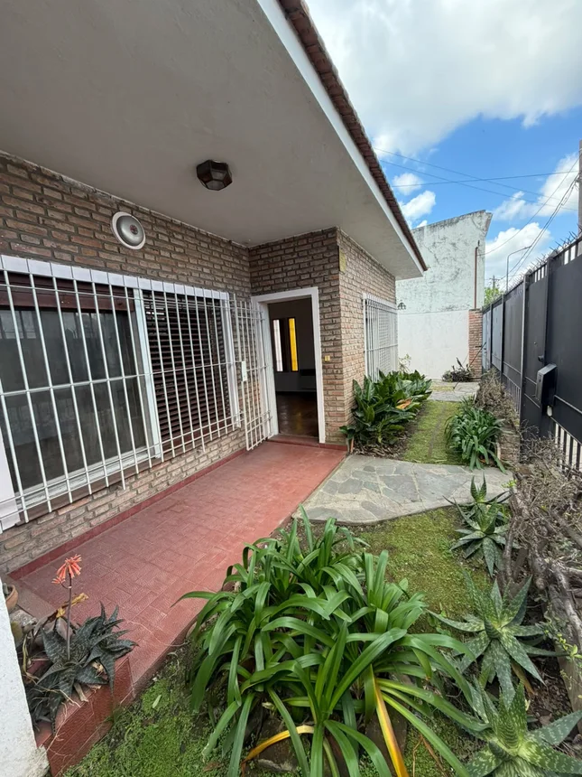 Casa de 4 ambientes en venta en José C. Paz, Francisco Miranda 1600, foto 3