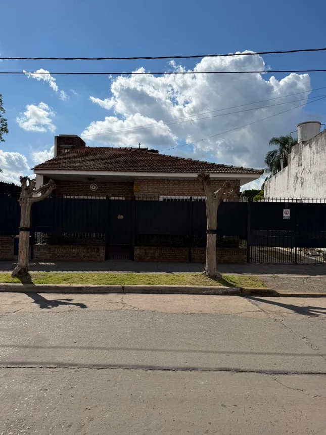 Casa de 4 ambientes en venta en José C. Paz, Francisco Miranda 1600