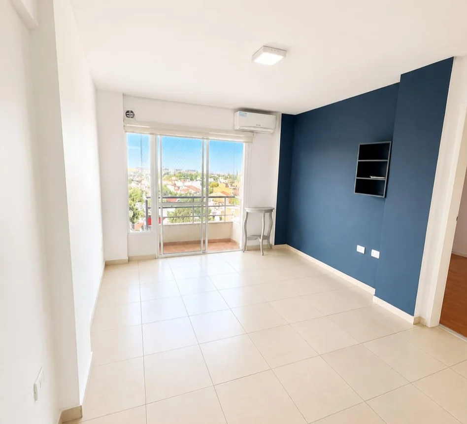 Departamento de 2 ambientes en venta en Haedo, Avenida Presidente Perón 1400