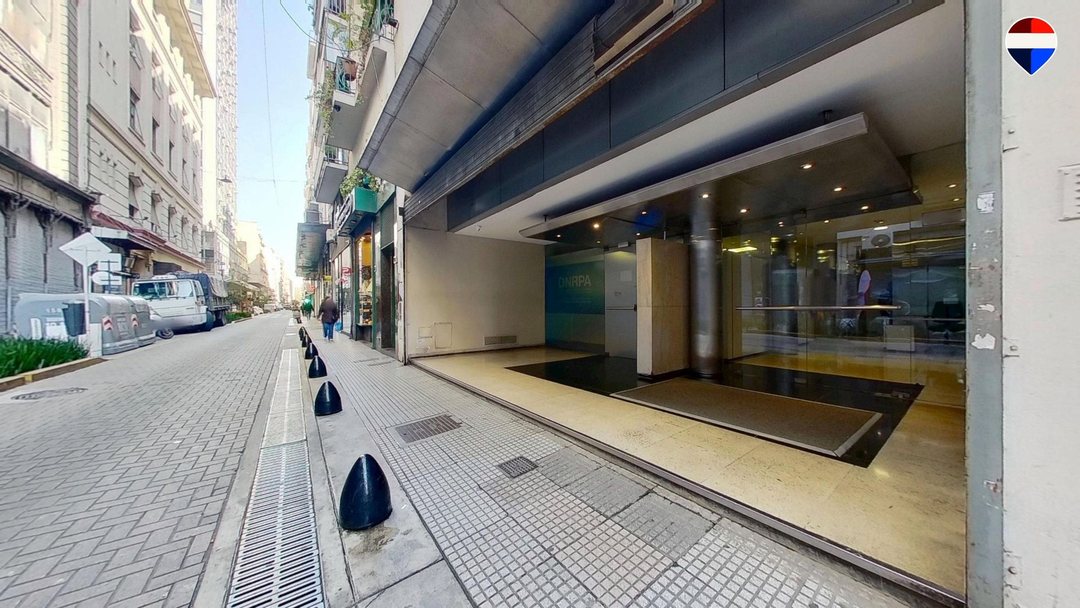 ALQUILER OFICINA 140 MTS2 EN RETIRO PIS0 COMPLETO