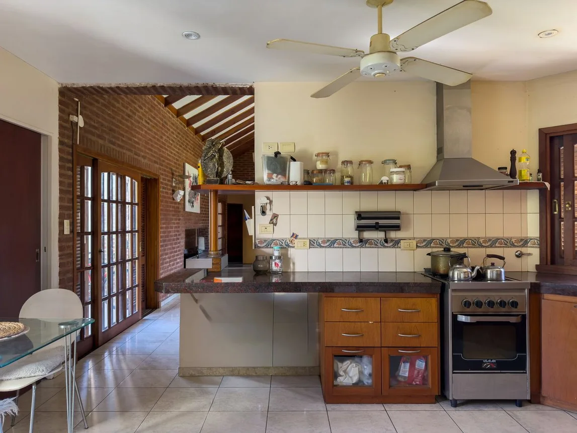 Casa en venta en Manuel B. Gonnet, foto 3