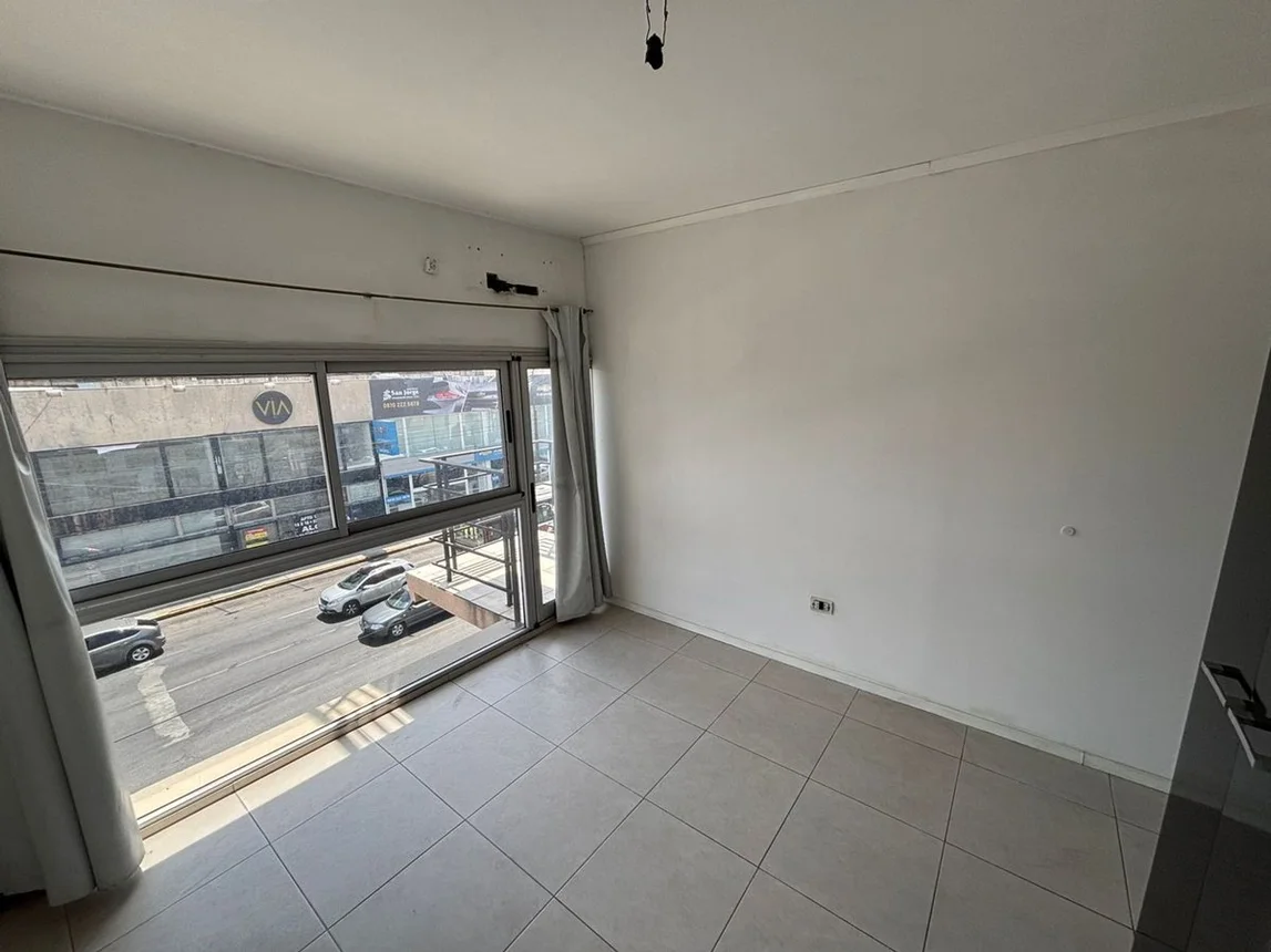 Departamento en venta en Liniers, foto 3