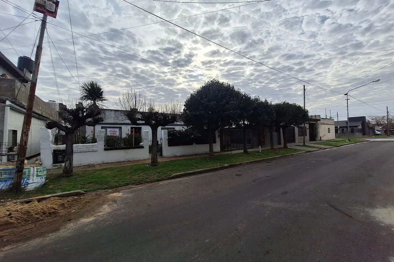 Casa en venta en Castelar, foto 3