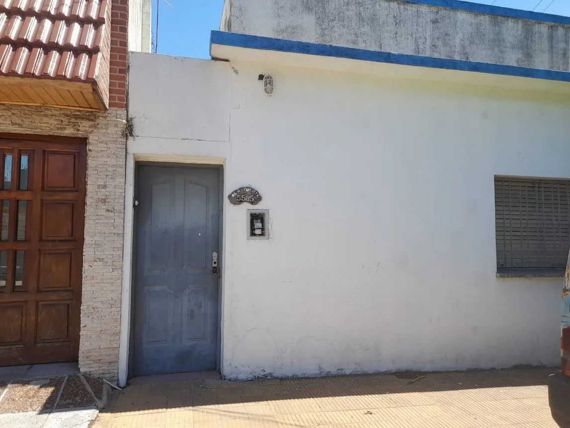 Casa en venta en La Tablada, Godoy Cruz 2400