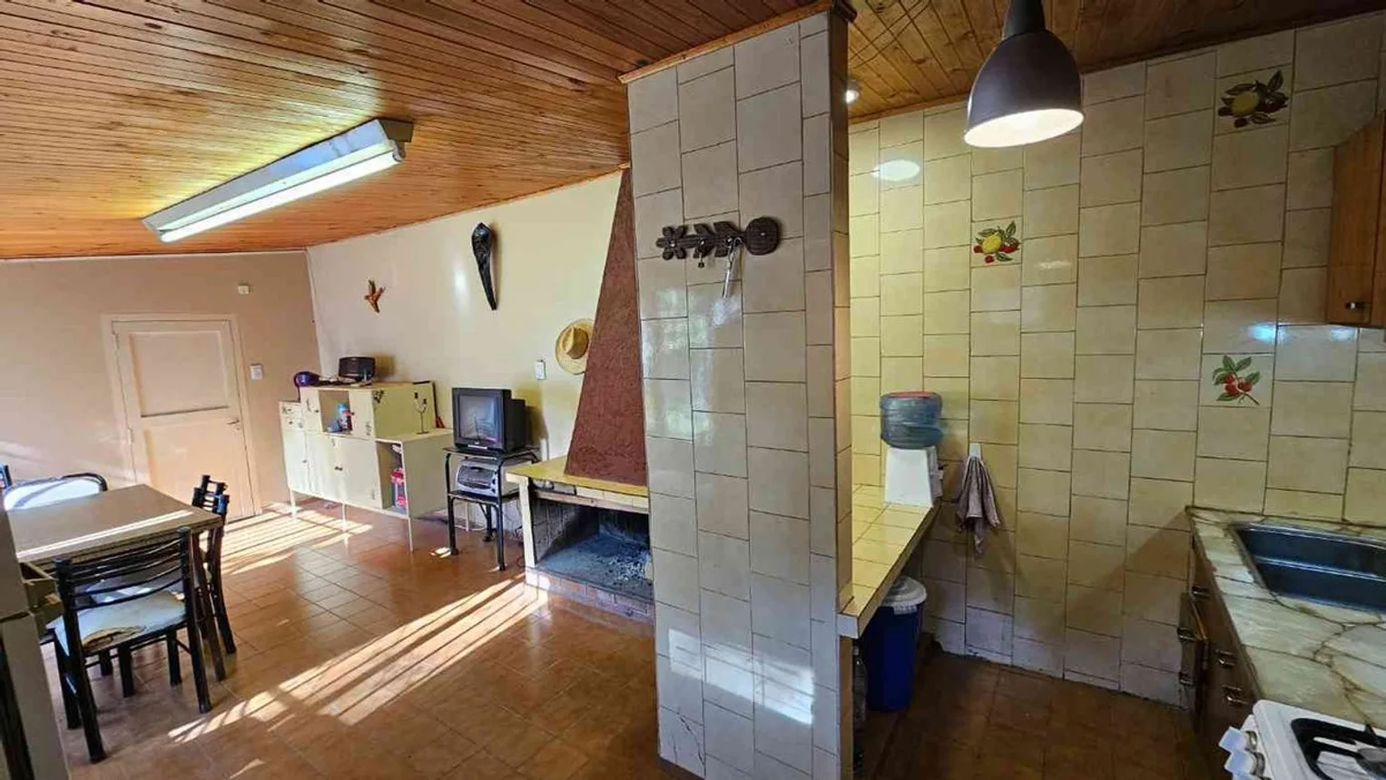 Casa de 5 ambientes en venta en Luján de Cuyo, 7 1700, foto 2