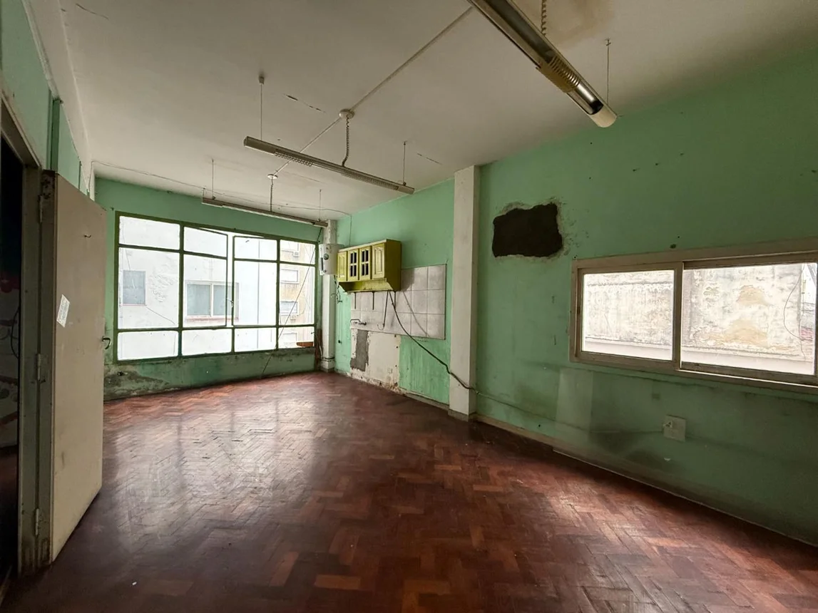Venta 3 amb - tipo oficina, a reciclar - balvanera, foto 2