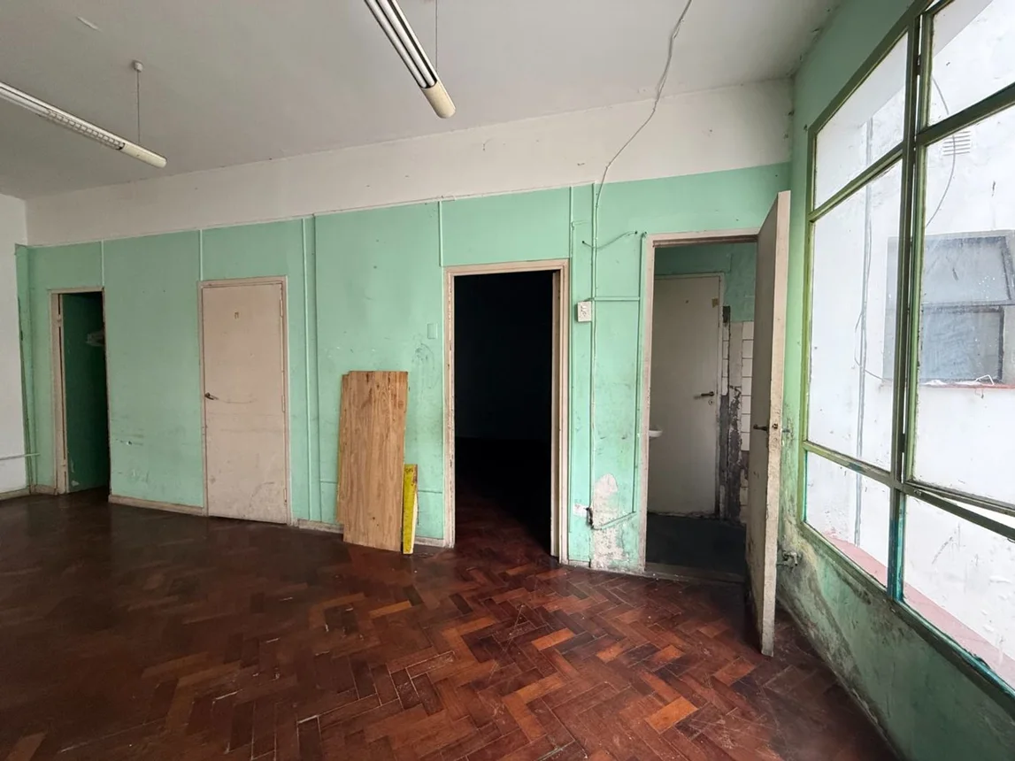 Venta 3 amb - tipo oficina, a reciclar - balvanera, foto 5