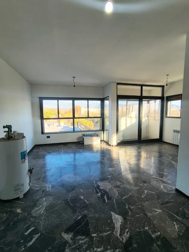 Departamento de 6 ambientes en venta en Godoy Cruz, Avenida San Martín 100, foto 5