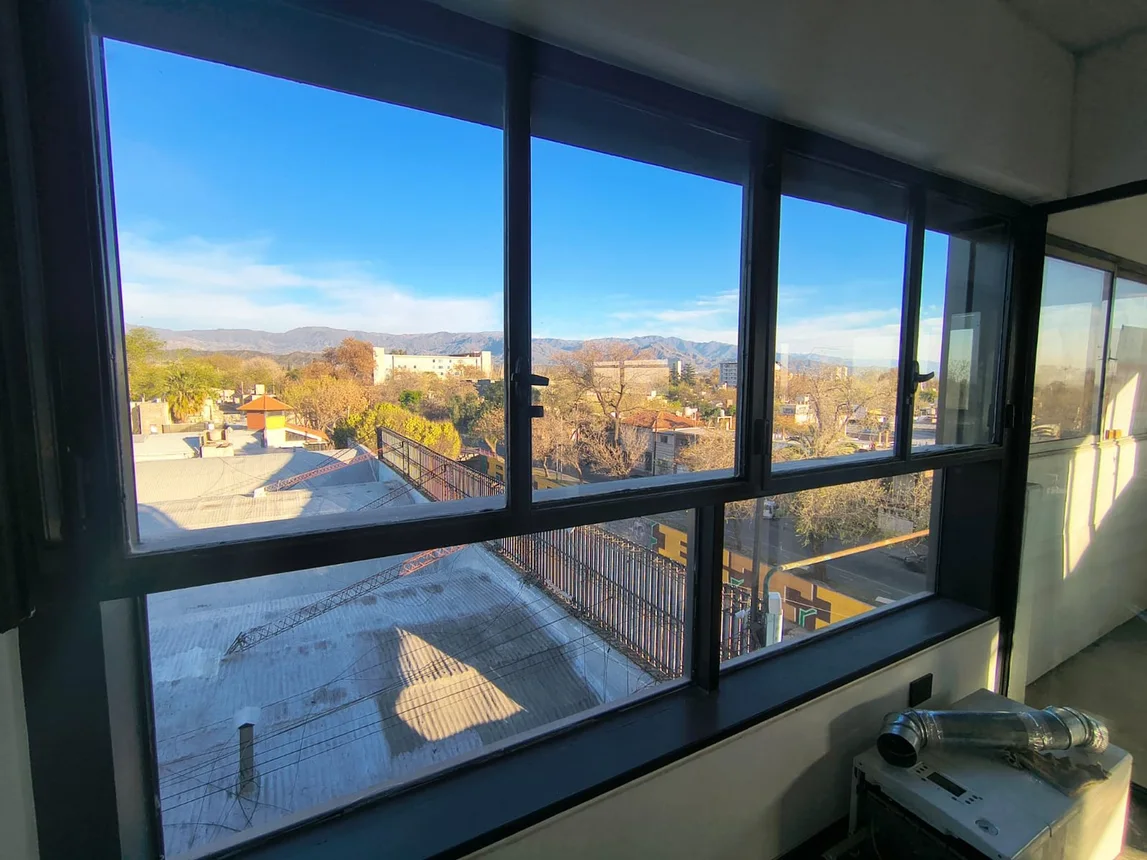 Departamento de 6 ambientes en venta en Godoy Cruz, Avenida San Martín 100, foto 2